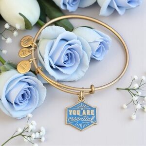 💙ALEX AND ANI💙”You Are Essential”Bangle Bracelet with Silver Finish/GC
